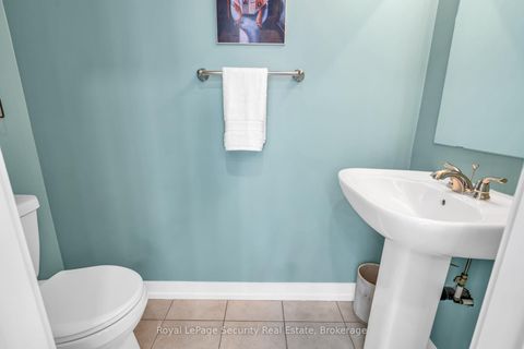 Photo 16 at 61 - 2315 Sheppard Avenue W, Pelmo Park W5, Toronto
