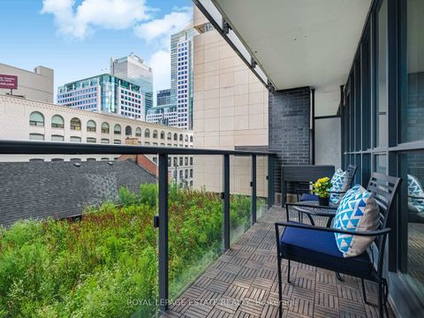 Photo 2 at 313 - 295 Adelaide Street W, Waterfront Communities C1, Toronto