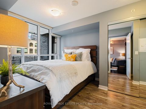 Photo 13 at 313 - 295 Adelaide Street W, Waterfront Communities C1, Toronto