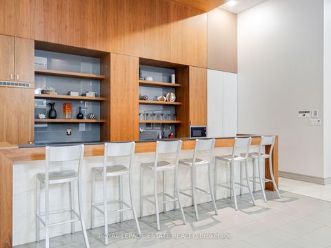 Photo 28 at 313 - 295 Adelaide Street W, Waterfront Communities C1, Toronto