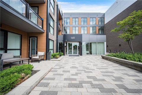 Photo 1 at 214 - 168 SABINA Drive, GO Glenorchy, Oakville