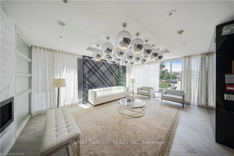 Photo 3 at 214 - 168 SABINA Drive, GO Glenorchy, Oakville