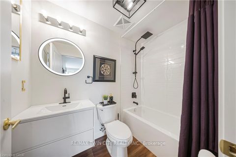 Photo 29 at 214 - 168 SABINA Drive, GO Glenorchy, Oakville