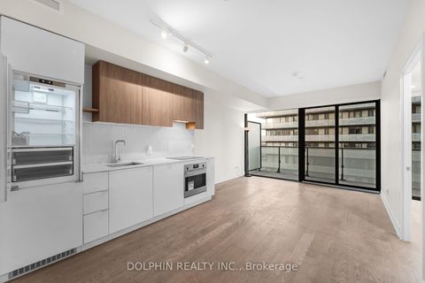Photo 12 at 1007 - 161 Roehampton Avenue, Mount Pleasant West, Toronto