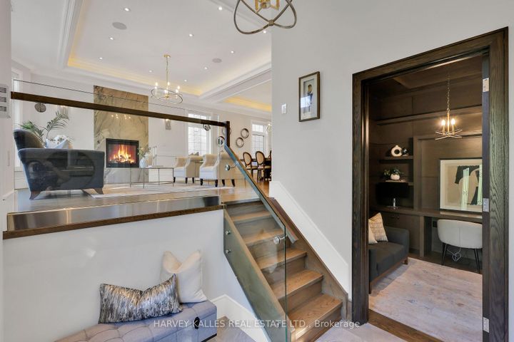 Photo 2 at 20 Walker Road, Westgate, Toronto