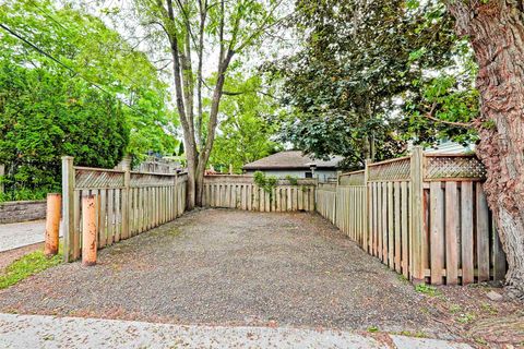 Photo 41 at 93 Medland Crescent, High Park North, Toronto