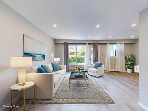 Photo 3 at 22 - 341 Military Trail, Morningside, Toronto