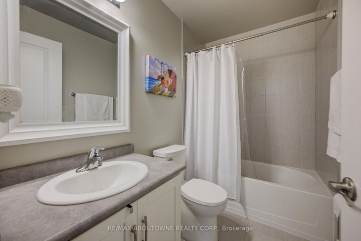 Photo 22 at 7 - 44 Flamboro Street, Waterdown, Hamilton