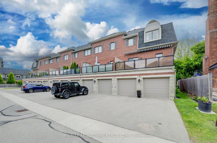 Photo 29 at 7 - 44 Flamboro Street, Waterdown, Hamilton