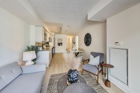 Photo 4 at 311 - 525 Adelaide Street W, Waterfront Communities C1, Toronto