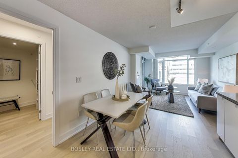Photo 8 at 311 - 525 Adelaide Street W, Waterfront Communities C1, Toronto