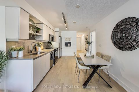 Photo 9 at 311 - 525 Adelaide Street W, Waterfront Communities C1, Toronto