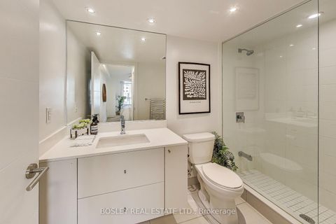 Photo 15 at 311 - 525 Adelaide Street W, Waterfront Communities C1, Toronto