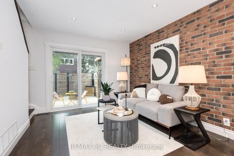 Photo 13 at 242 Milan Street, Moss Park, Toronto