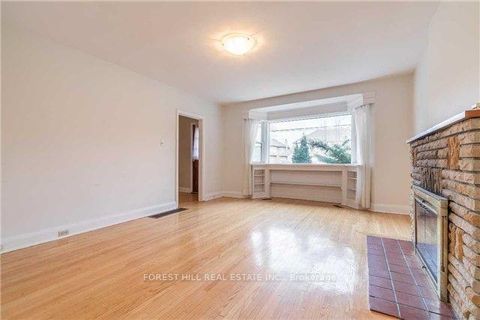 Photo 3 at 90 Arnold Avenue, Yorkhill, Vaughan