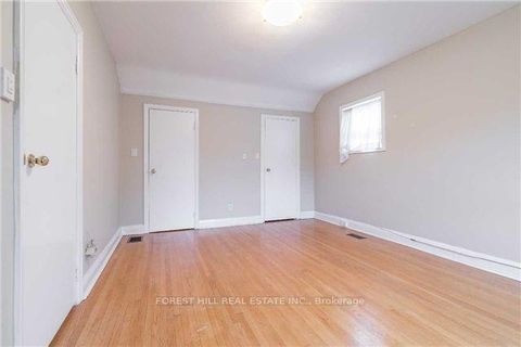 Photo 9 at 90 Arnold Avenue, Yorkhill, Vaughan