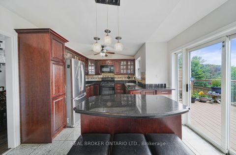 Photo 9 at 39 Woodroof Crescent, Bayview Wellington, Aurora