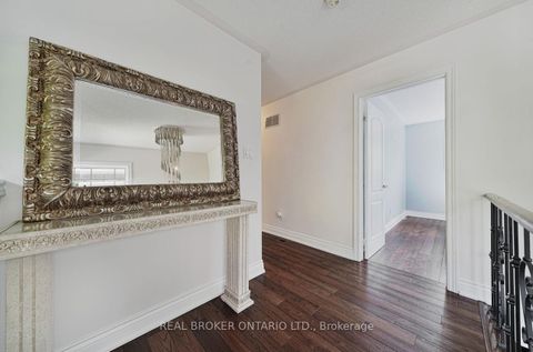 Photo 16 at 39 Woodroof Crescent, Bayview Wellington, Aurora