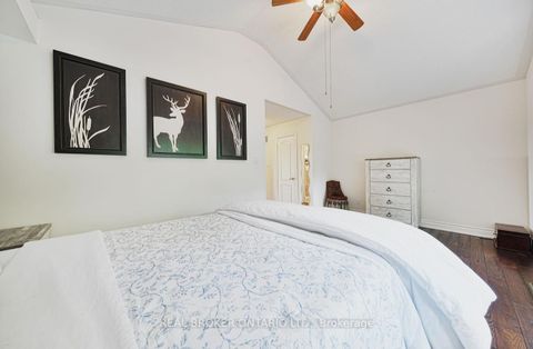 Photo 22 at 39 Woodroof Crescent, Bayview Wellington, Aurora