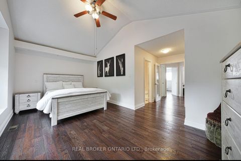Photo 23 at 39 Woodroof Crescent, Bayview Wellington, Aurora