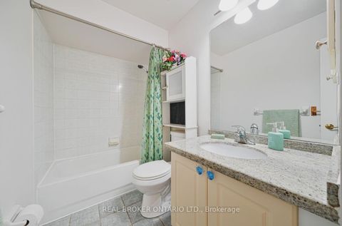 Photo 28 at 39 Woodroof Crescent, Bayview Wellington, Aurora
