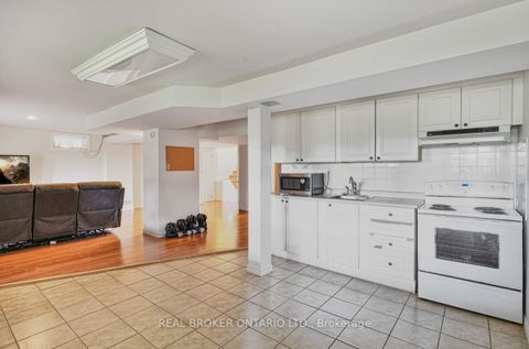 Photo 33 at 39 Woodroof Crescent, Bayview Wellington, Aurora