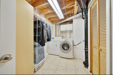 Photo 38 at 39 Woodroof Crescent, Bayview Wellington, Aurora