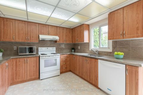 Photo 6 at 5 Grover Drive, Highland Creek, Toronto