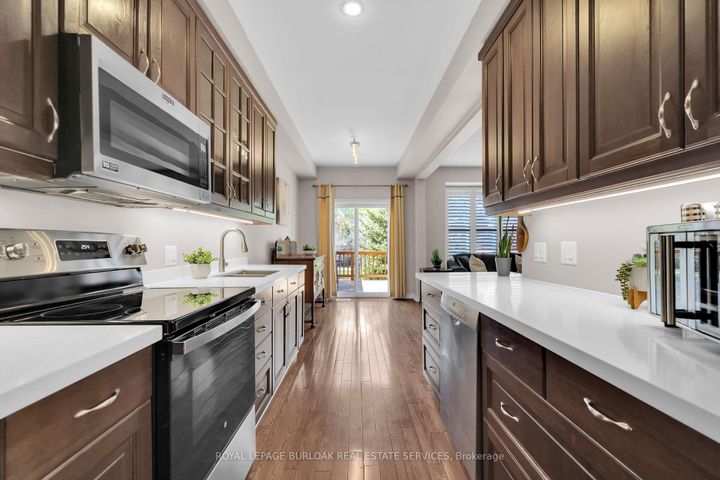 Photo 19 at 41 - 300 Ravineview Way, WC Wedgewood Creek, Oakville