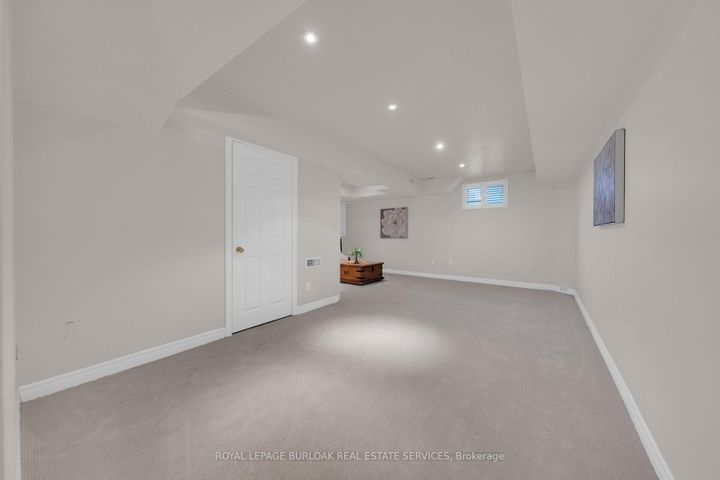 Photo 32 at 41 - 300 Ravineview Way, WC Wedgewood Creek, Oakville