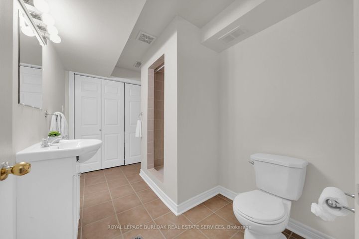 Photo 34 at 41 - 300 Ravineview Way, WC Wedgewood Creek, Oakville