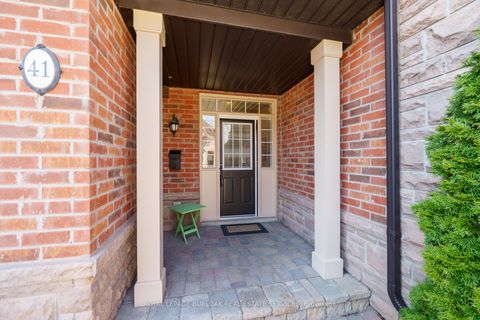 Photo 2 at 41 - 300 Ravineview Way, WC Wedgewood Creek, Oakville