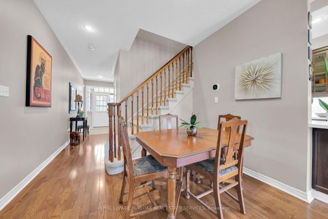 Photo 7 at 41 - 300 Ravineview Way, WC Wedgewood Creek, Oakville