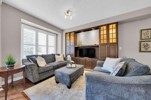 Photo 8 at 41 - 300 Ravineview Way, WC Wedgewood Creek, Oakville