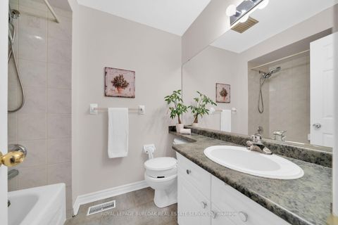 Photo 24 at 41 - 300 Ravineview Way, WC Wedgewood Creek, Oakville