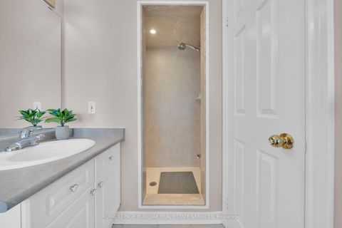 Photo 29 at 41 - 300 Ravineview Way, WC Wedgewood Creek, Oakville