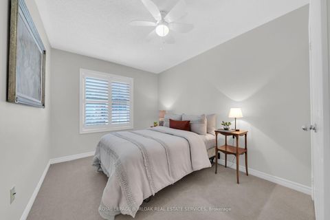 Photo 30 at 41 - 300 Ravineview Way, WC Wedgewood Creek, Oakville