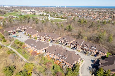Photo 45 at 41 - 300 Ravineview Way, WC Wedgewood Creek, Oakville
