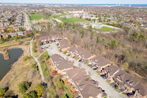 Photo 47 at 41 - 300 Ravineview Way, WC Wedgewood Creek, Oakville