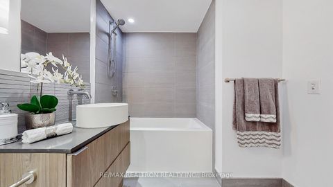 Photo 5 at 2809 - 161 Roehampton Avenue, Mount Pleasant West, Toronto