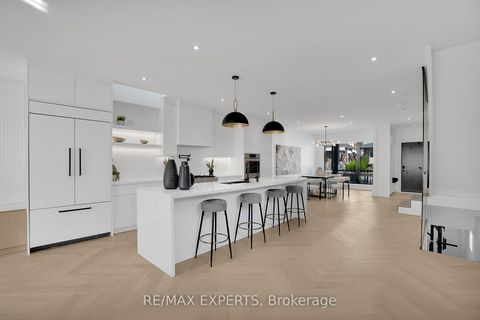 Photo 10 at 62 Hartley Avenue, Belgravia, Toronto