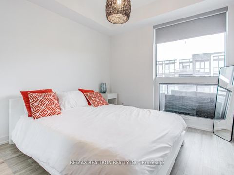 Photo 1 at D315 - 333 Sea Ray Avenue, Rural Innisfil, Innisfil