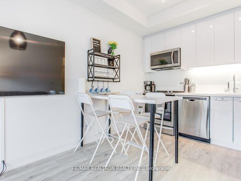 Photo 10 at D315 - 333 Sea Ray Avenue, Rural Innisfil, Innisfil Photo 10 at D315 - 333 Sea Ray Avenue, Rural Innisfil, Innisfil