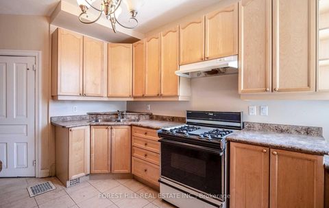 Photo 8 at 775 Markham Street, Annex, Toronto