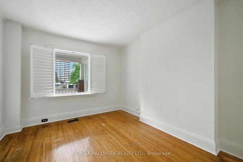 Photo 11 at 49 Rawlinson Avenue, Mount Pleasant East, Toronto
