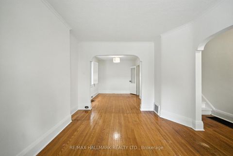 Photo 13 at 49 Rawlinson Avenue, Mount Pleasant East, Toronto