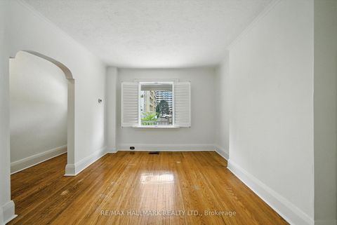 Photo 14 at 49 Rawlinson Avenue, Mount Pleasant East, Toronto