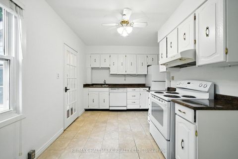 Photo 18 at 49 Rawlinson Avenue, Mount Pleasant East, Toronto
