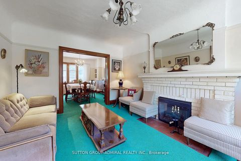 Photo 4 at 1 Valleyview Gardens, Lambton Baby Point, Toronto