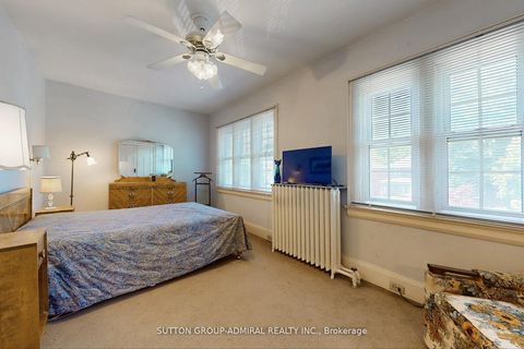 Photo 13 at 1 Valleyview Gardens, Lambton Baby Point, Toronto